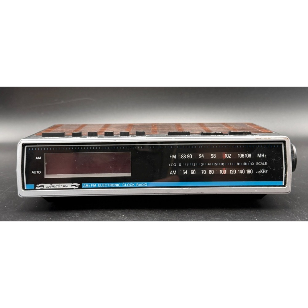 Americana Vintage AM/FM Electronic Radio Alarm Clock Wood Grain TESTED/WORKS